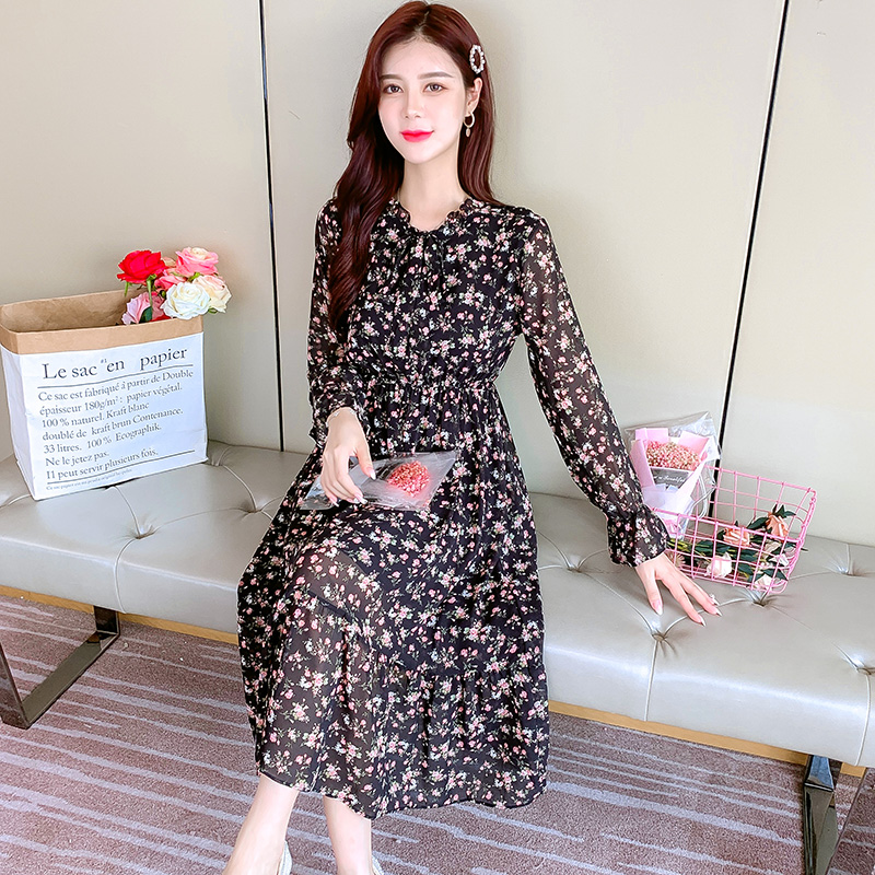2024-autumn-chiffon-floral-ruffle-dress-with-bell-sleeves_2 2024 Autumn Chiffon Floral Ruffle Dress with Bell Sleeves