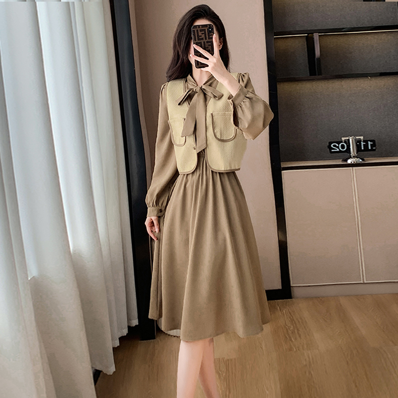 2025 Two-Piece French Vintage Dress Set with Vest and Long Sleeve Dress