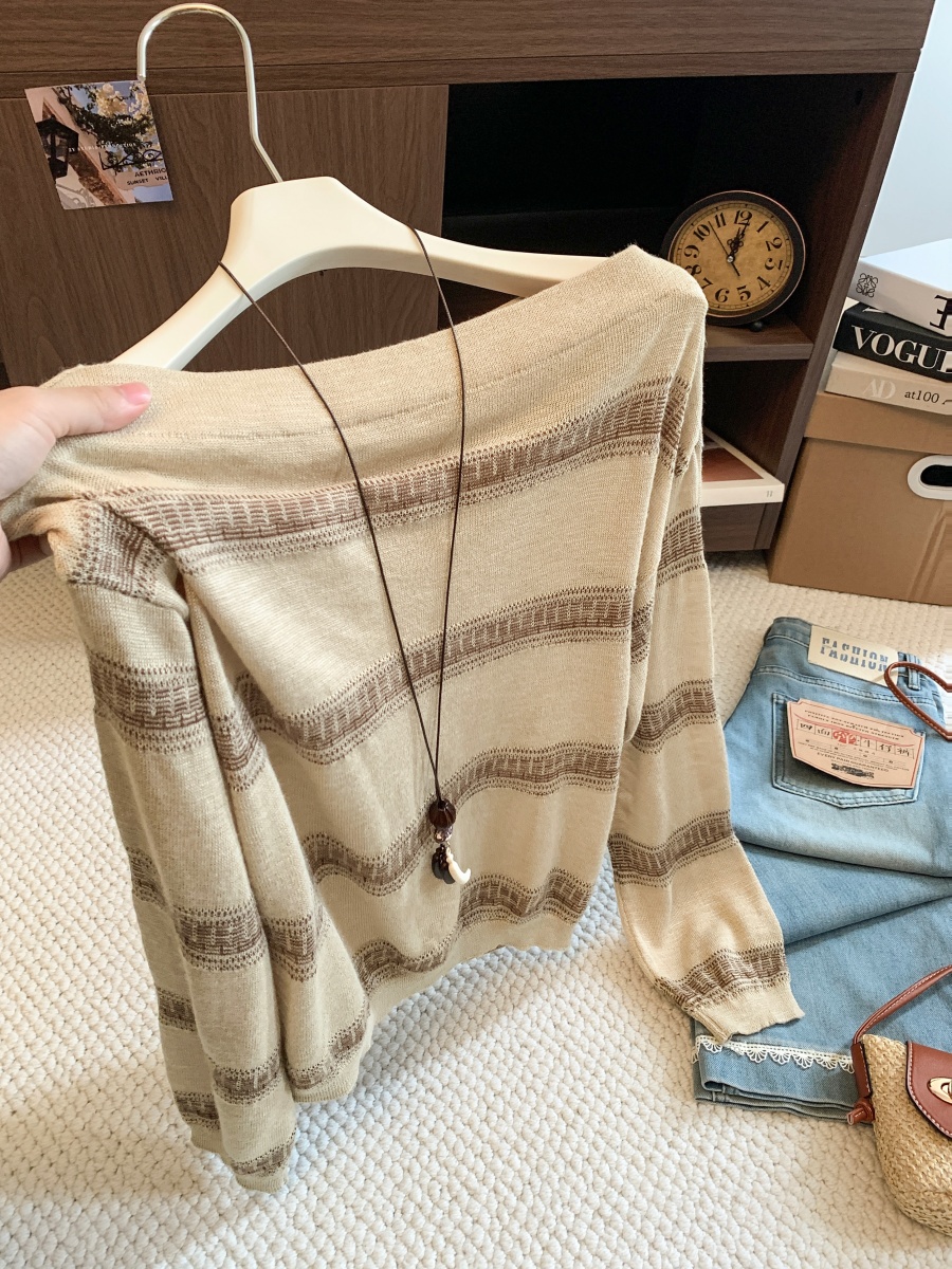 2026-early-autumn-korean-style-off-shoulder-striped-knit-top-casual-loose-slimming-pullover 2026 Early Autumn Korean Style Off-Shoulder Striped Knit Top Casual Loose Slimming Pullover