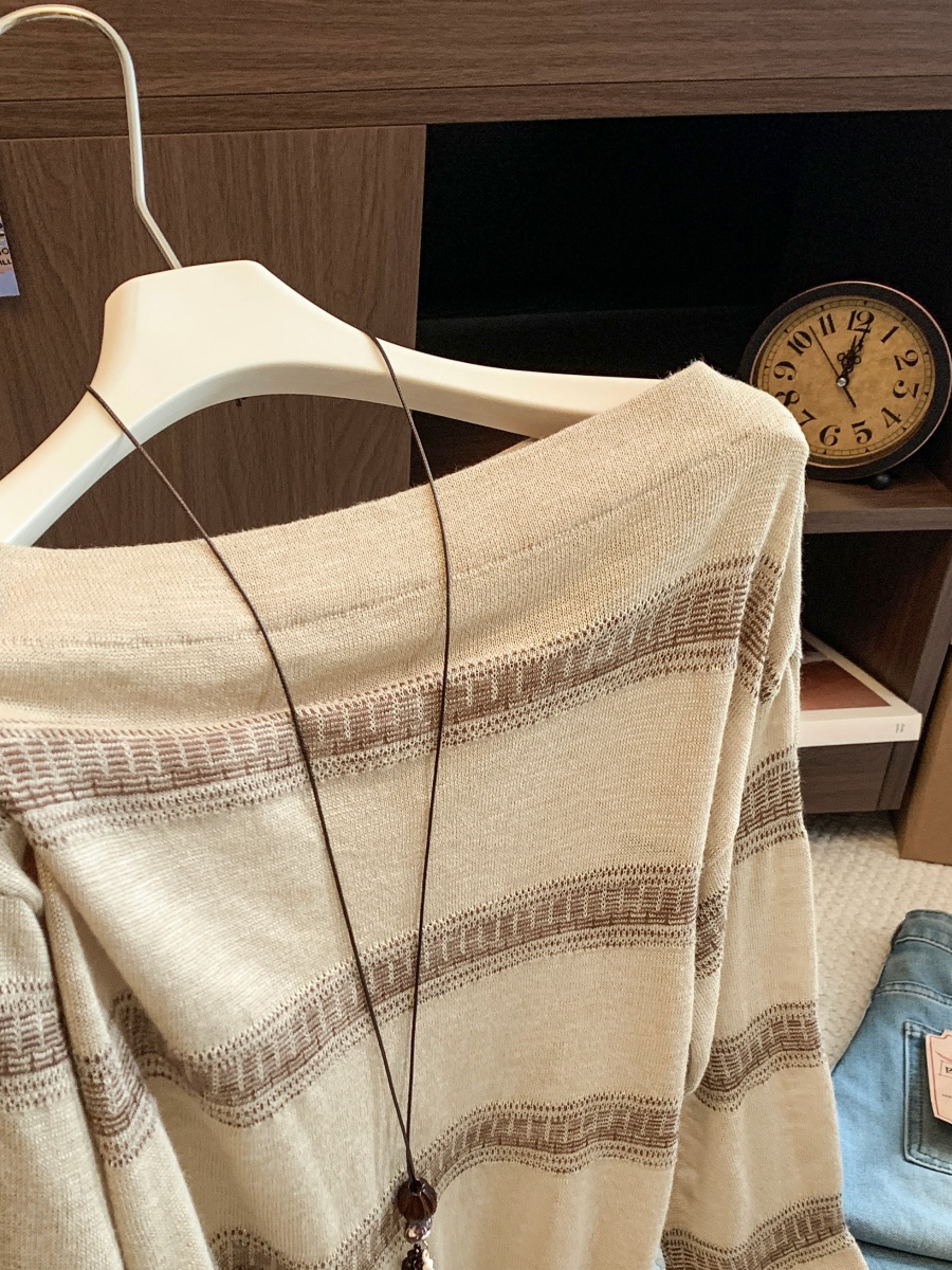 2026-early-autumn-korean-style-off-shoulder-striped-knit-top-casual-loose-slimming-pullover_2 2026 Early Autumn Korean Style Off-Shoulder Striped Knit Top Casual Loose Slimming Pullover