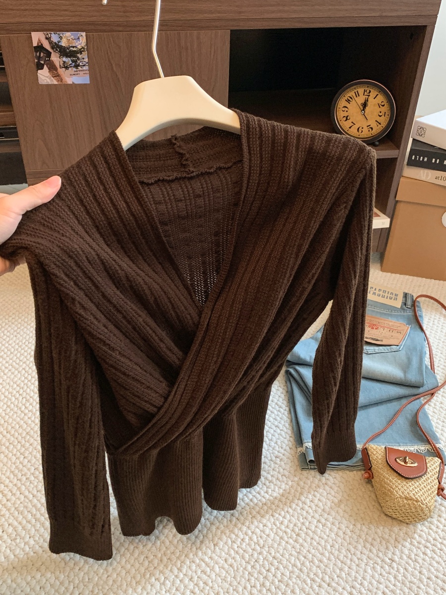 korean-ribbed-v-neck-cross-long-sleeve-knit-sweater-for-women-2026-early-autumn-waist-cinching-slimming-design-top_1 Korean Ribbed V-Neck Cross Long Sleeve Knit Sweater for Women 2026 Early Autumn Waist-Cinching Slimming Design Top