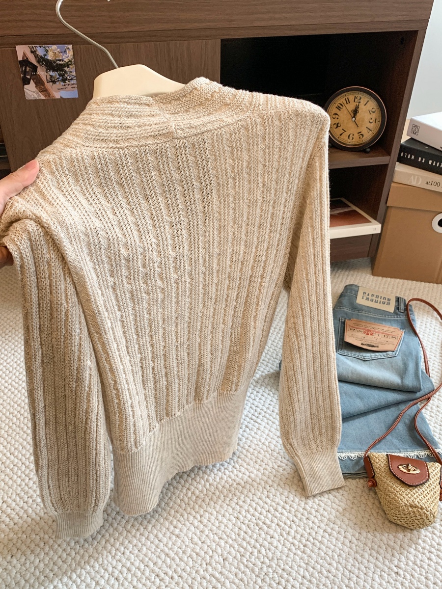 korean-ribbed-v-neck-cross-long-sleeve-knit-sweater-for-women-2026-early-autumn-waist-cinching-slimming-design-top_3 Korean Ribbed V-Neck Cross Long Sleeve Knit Sweater for Women 2026 Early Autumn Waist-Cinching Slimming Design Top