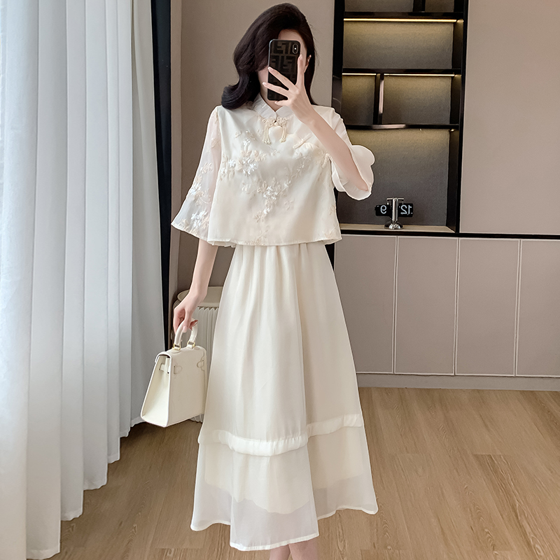 new-chinese-style-embroidered-two-piece-dress-set-for-women-summer-2025_3 New Chinese Style Embroidered Two-Piece Dress Set for Women Summer 2025