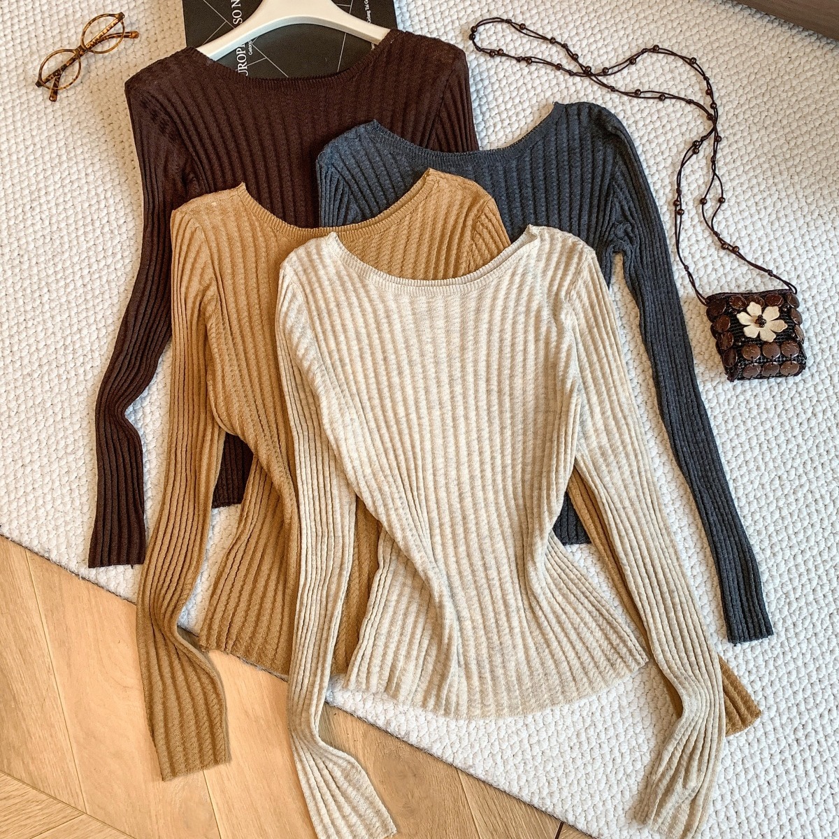 textured-ruched-light-luxury-knit-sweater-for-women-fall-2026-long-sleeve-base-layer-top_4 Textured Ruched Light Luxury Knit Sweater for Women Fall 2026 Long Sleeve Base Layer Top