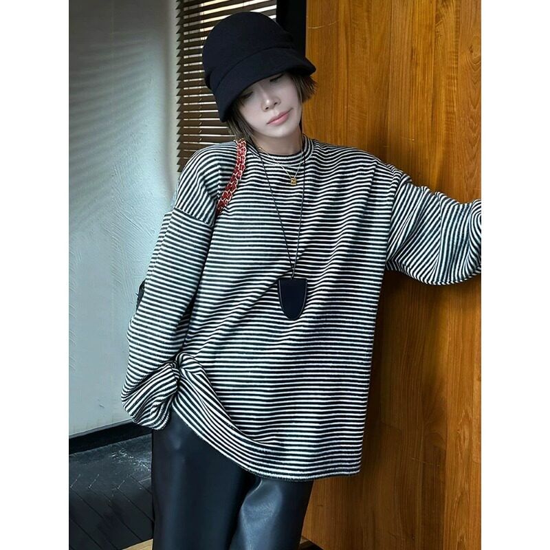womens-striped-short-sleeve-crewneck-t-shirt-casual-summer-top_2 Women's Striped Short Sleeve Crewneck T-Shirt Casual Summer Top