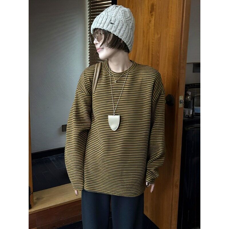 womens-striped-short-sleeve-crewneck-t-shirt-casual-summer-top_3 Women's Striped Short Sleeve Crewneck T-Shirt Casual Summer Top